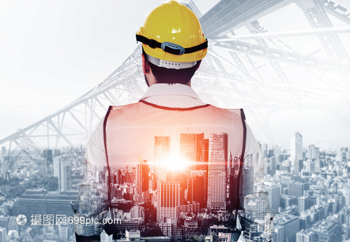 建筑工程師或從事現(xiàn)代設備技術的建筑工人